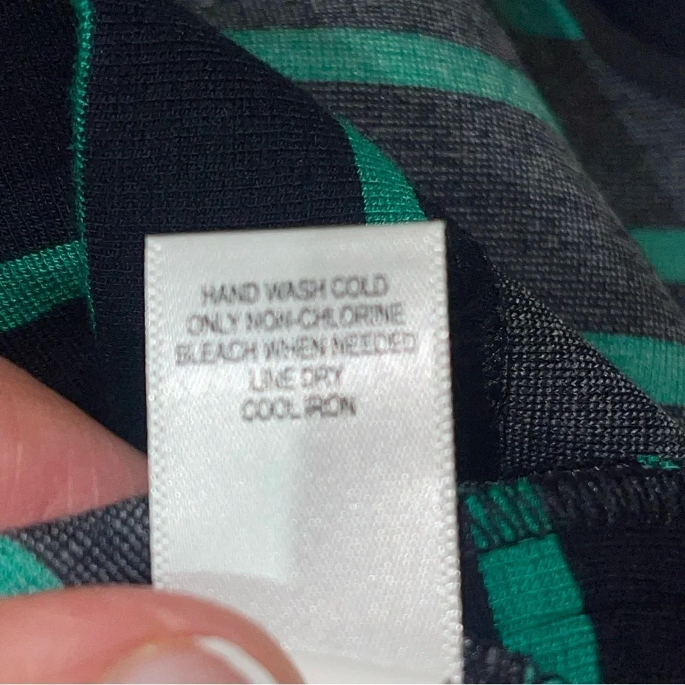 NWT Banana Republic Navy Blue & Green Knit Horizontal Striped Skirt, Size 14